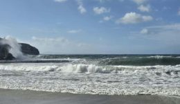 thalassotarachi-stin-pserimo-peloria-kimata