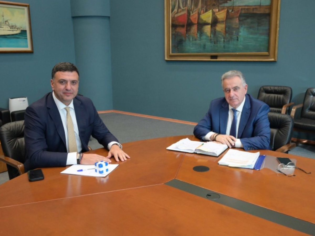 Θανάσης Καββαδάς: «150.000 ευρώ για την συντήρηση των αντλιοστασίων ύδρευσης στον Κάλαμο και τον Καστό από το Υπουργείο Ναυτιλίας και Νησιωτικής Πολιτικής – 550.000 ευρώ για τα δύο νησιά μας σε 2 μήνες»