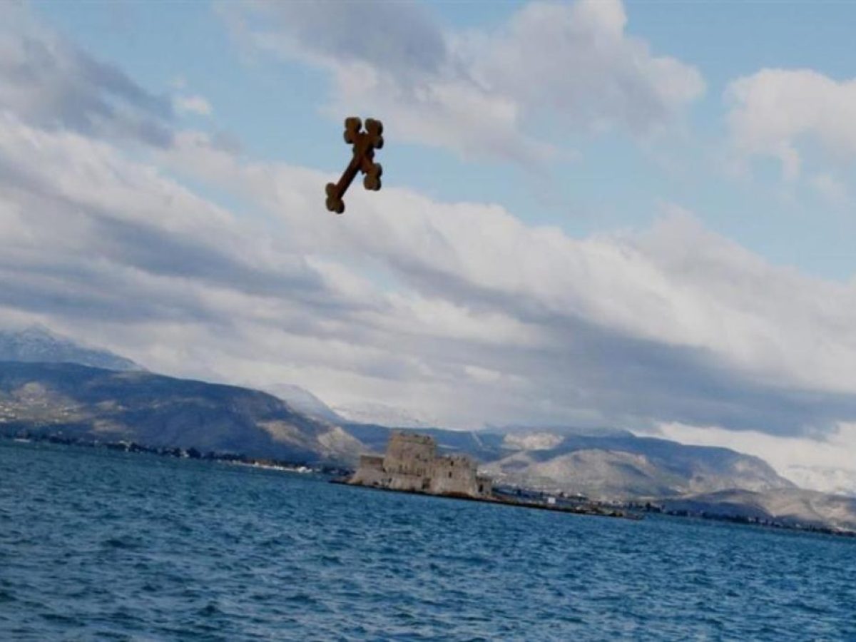 &Theta;&epsilon;&omicron;&phi;ά&nu;&iota;&alpha; ό&pi;&omega;&sigmaf;&hellip; &Pi;ά&sigma;&chi;&alpha; &sigma;&tau;&eta;&nu; &Kappa;&rho;ή&tau;&eta; &ndash; &Pi;&omicron;ύ &theta;&alpha; &pi;έ&sigma;&omicron;&upsilon;&nu; &lambda;&alpha;&sigma;&pi;&omicron;&beta;&rho;&omicron;&chi;έ&sigmaf;, &pi;ό&tau;&epsilon; &epsilon;&pi;&iota;&sigma;&tau;&rho;έ&phi;&epsilon;&iota; &omicron; &chi;&epsilon;&iota;&mu;ώ&nu;&alpha;&sigmaf; (&beta;ί&nu;&tau;&epsilon;&omicron;)