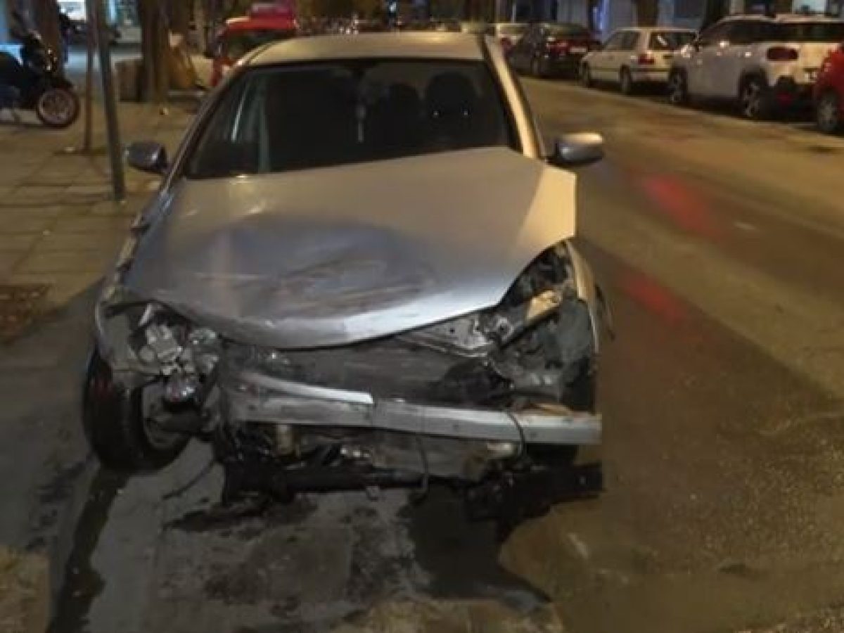 Θεσσαλονίκη: Μεθυσμένη 24χρονη προκάλεσε εκτεταμένες ζημιές – Έπεσε σε 15 αυτοκίνητα, περίπτερο και κατάστημα