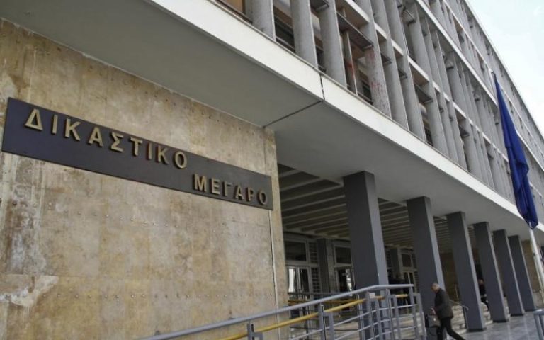 thessaloniki-se-diki-anilikos-pou