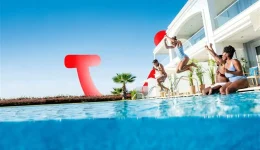 thetiko-xekinima-gia-tin-TUI-1