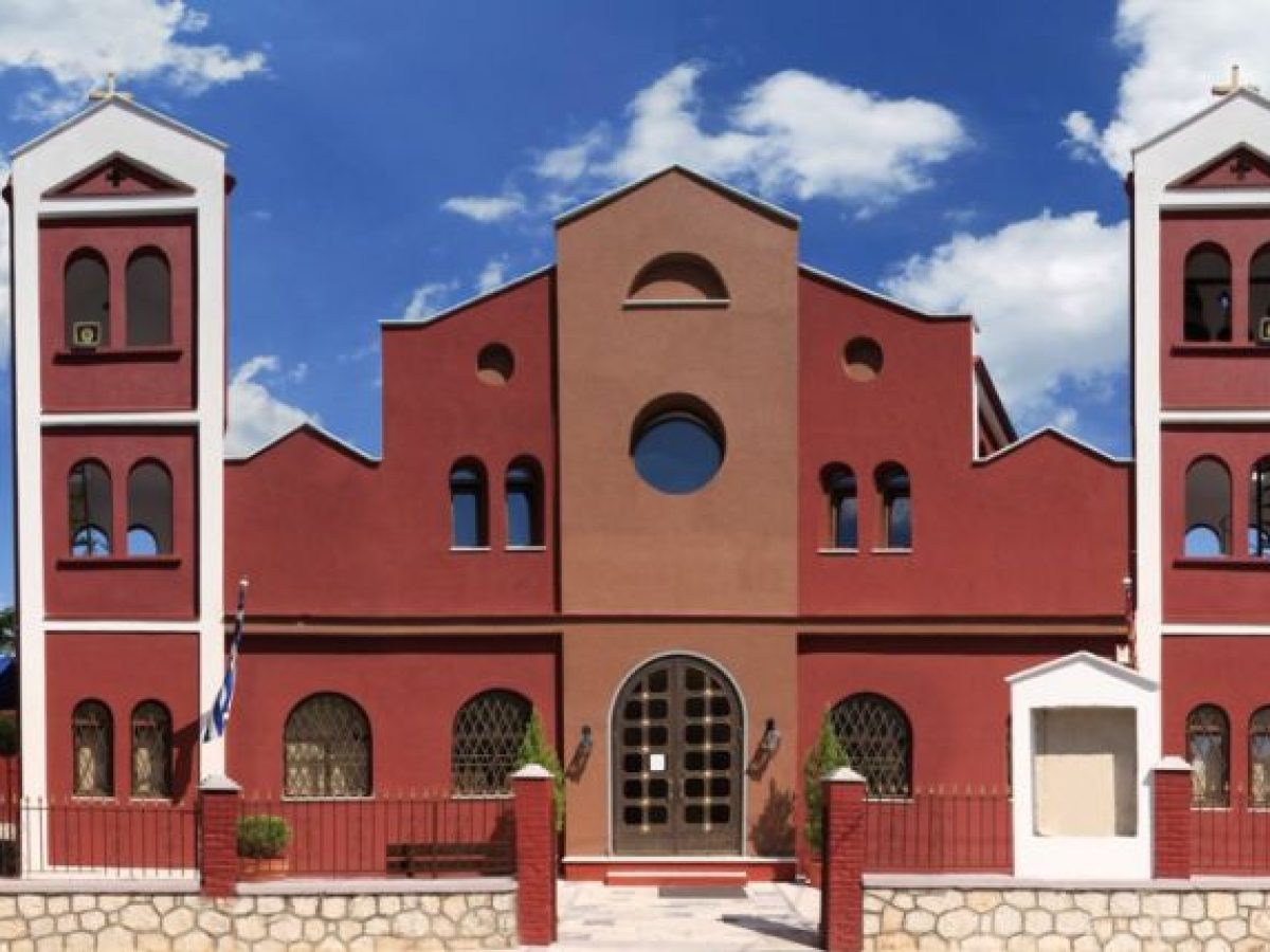 Θεία λειτουργία στην ελληνική νοηματική γλώσσα  Από την Ιερά Μητρόπολη Δράμας