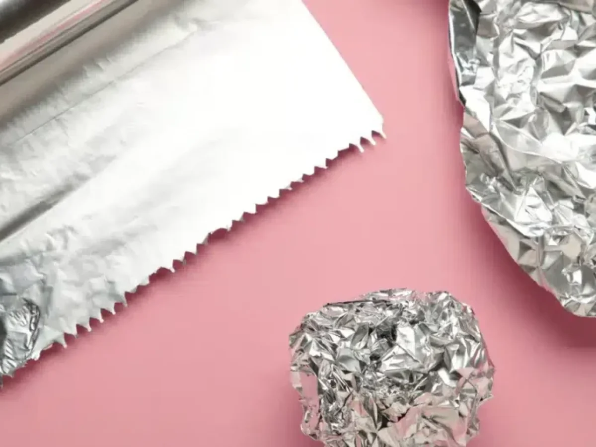 Τι είναι το κόλπο με το αλουμινόχαρτο στο πόμολο της πόρτας που έγινε viral στο TikTok