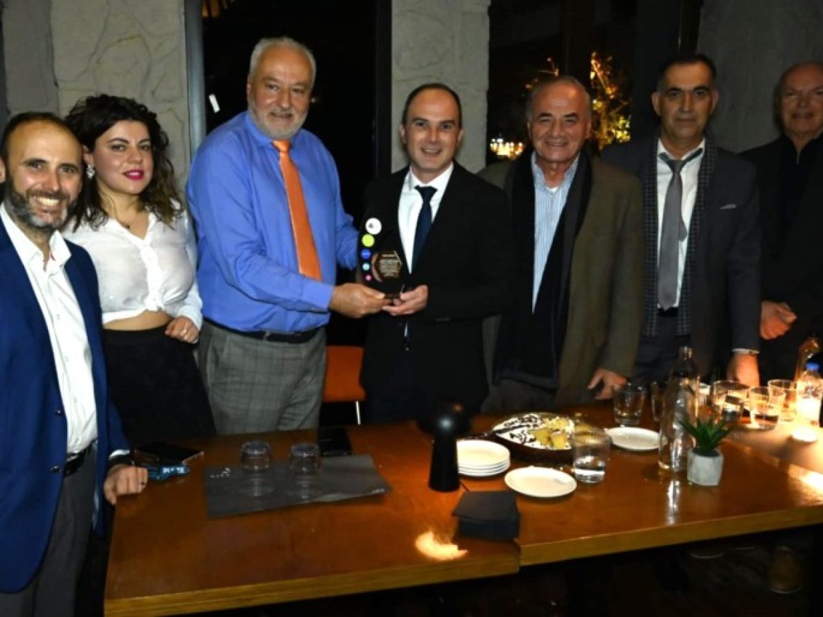 Τιμητική διάκριση στον Λάμπρο Δημητρογιάννη από την Ομοσπονδία Συλλόγων Αιγιαλείας