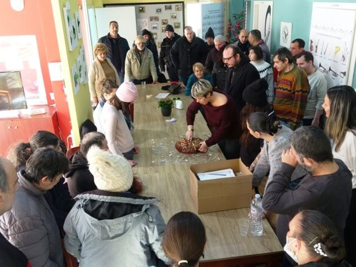 Την πρωτοχρονιάτικη πίτα του έκοψε το Κέντρο Ημέρας «Πολυδεύκης» της ΕΨΥΚΑ