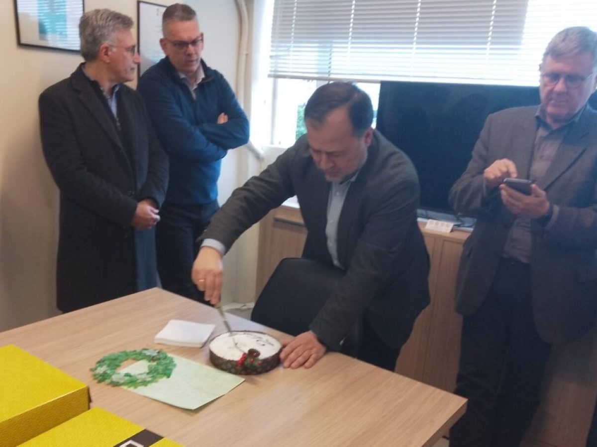 Το ευχαριστώ του Λίνου Μπλέτσα στους συνεργάτες του για τη συνεχή προσπάθεια και αφοσίωση στην κοπή της πίτας