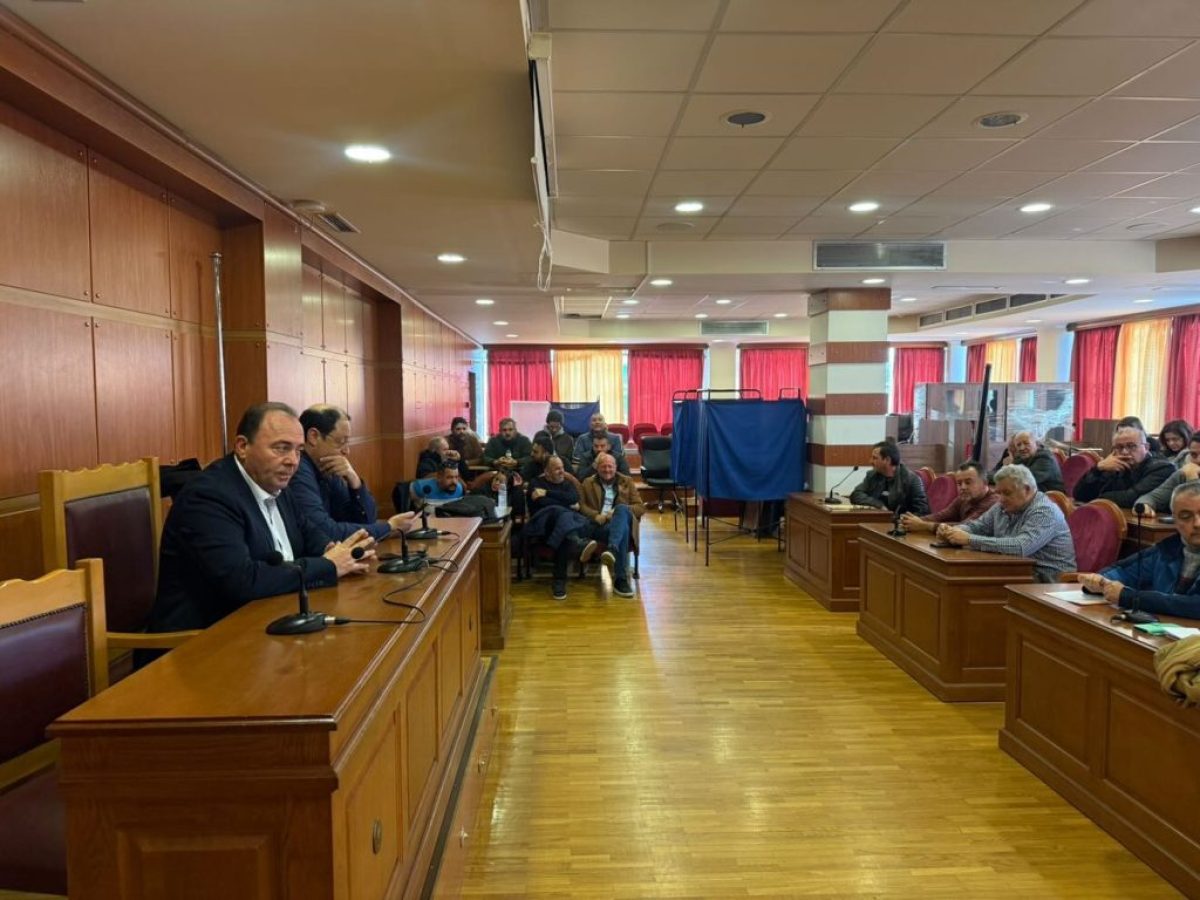 «Το έργο το καταψηφίσατε, τώρα ζητάτε εξηγήσεις»: παρέμβαση Μαυρομμάτη στη σύσκεψη για τις Ενεργειακές Κοινότητες στο Μεσολόγγι