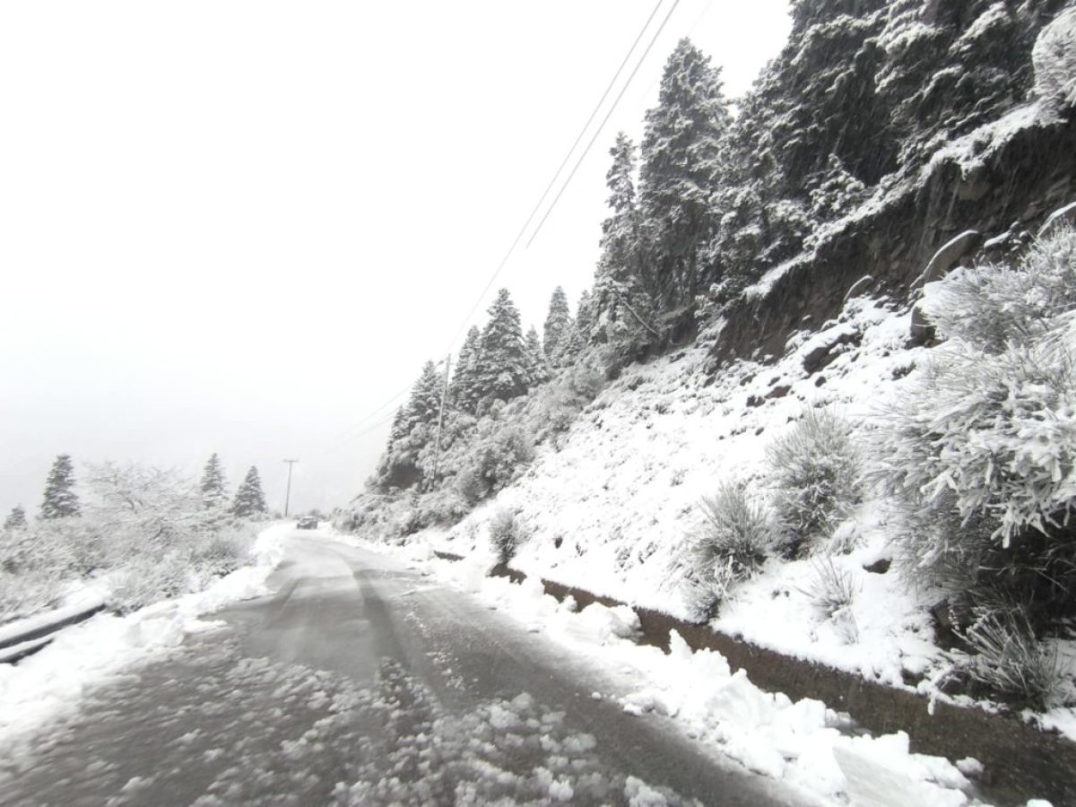 Το «έστρωσε» στο Λαμπίρι Αγρινίου – Ολόλευκο τοπίο  (video)