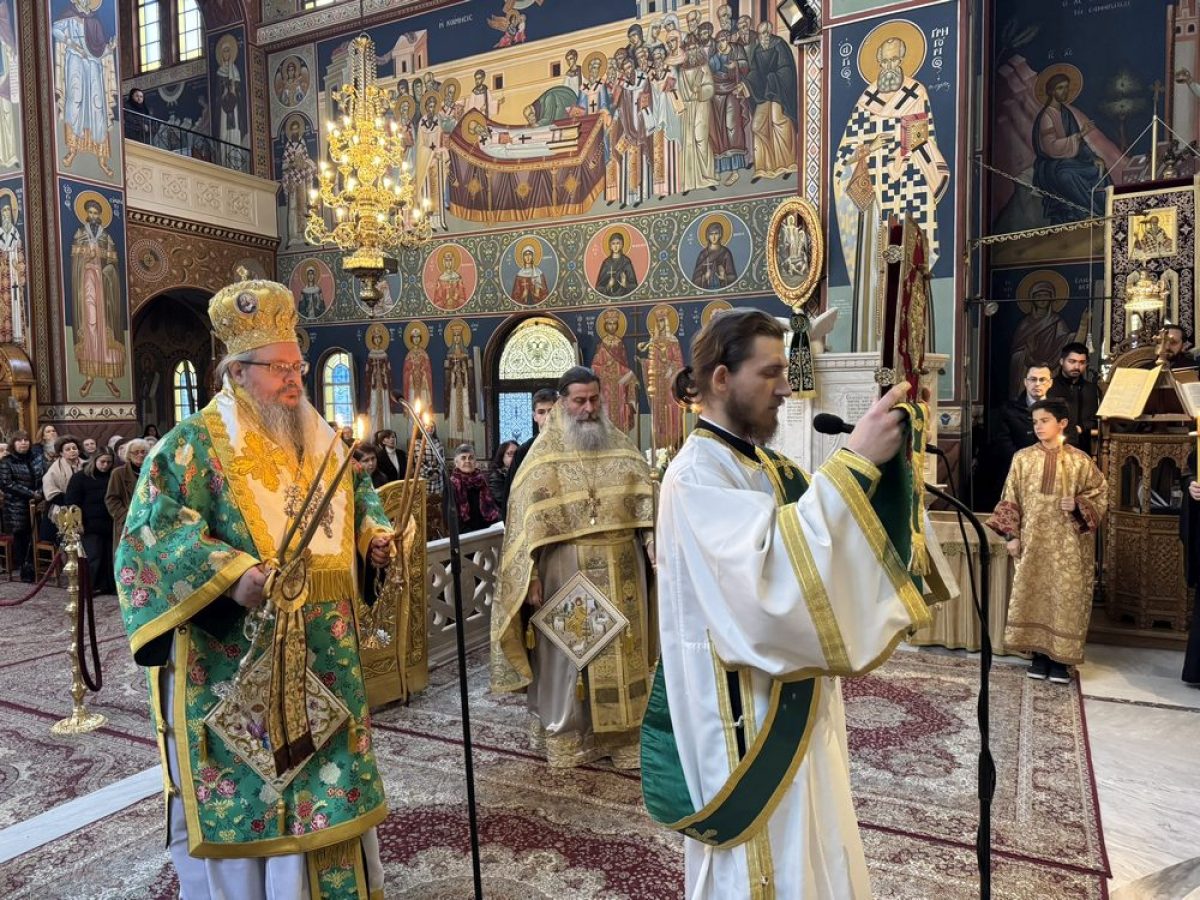 Το ετήσιο μνημόσυνο του μακαριστού Αρχιεπισκόπου Αλβανίας κυρού Αναστασίου στον Άγιο Αχίλλιο (ΦΩΤΟ)