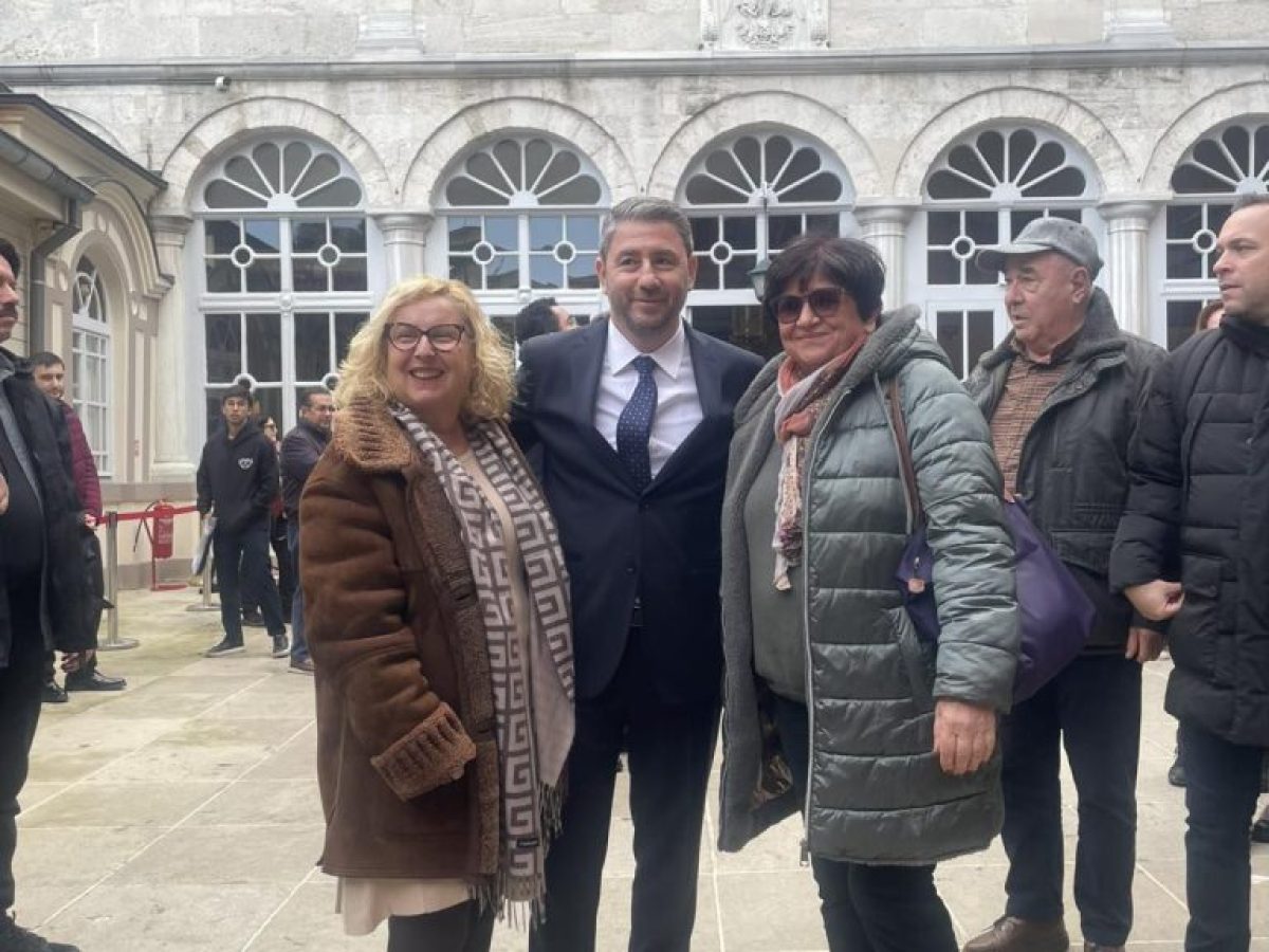 Το Πασοκ είναι εδώ