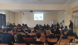 to-programma-dinati-foni-sto