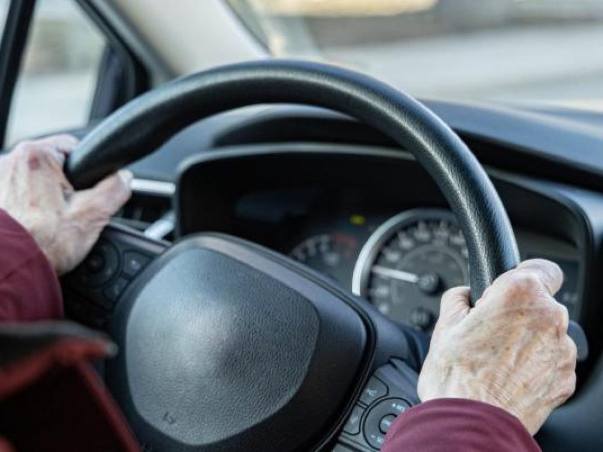 Το πρόστιμο των 750 ευρώ που πληρώνουν οδηγός και επιβάτες -Ποια κίνηση τιμωρεί ο νέος ΚΟΚ