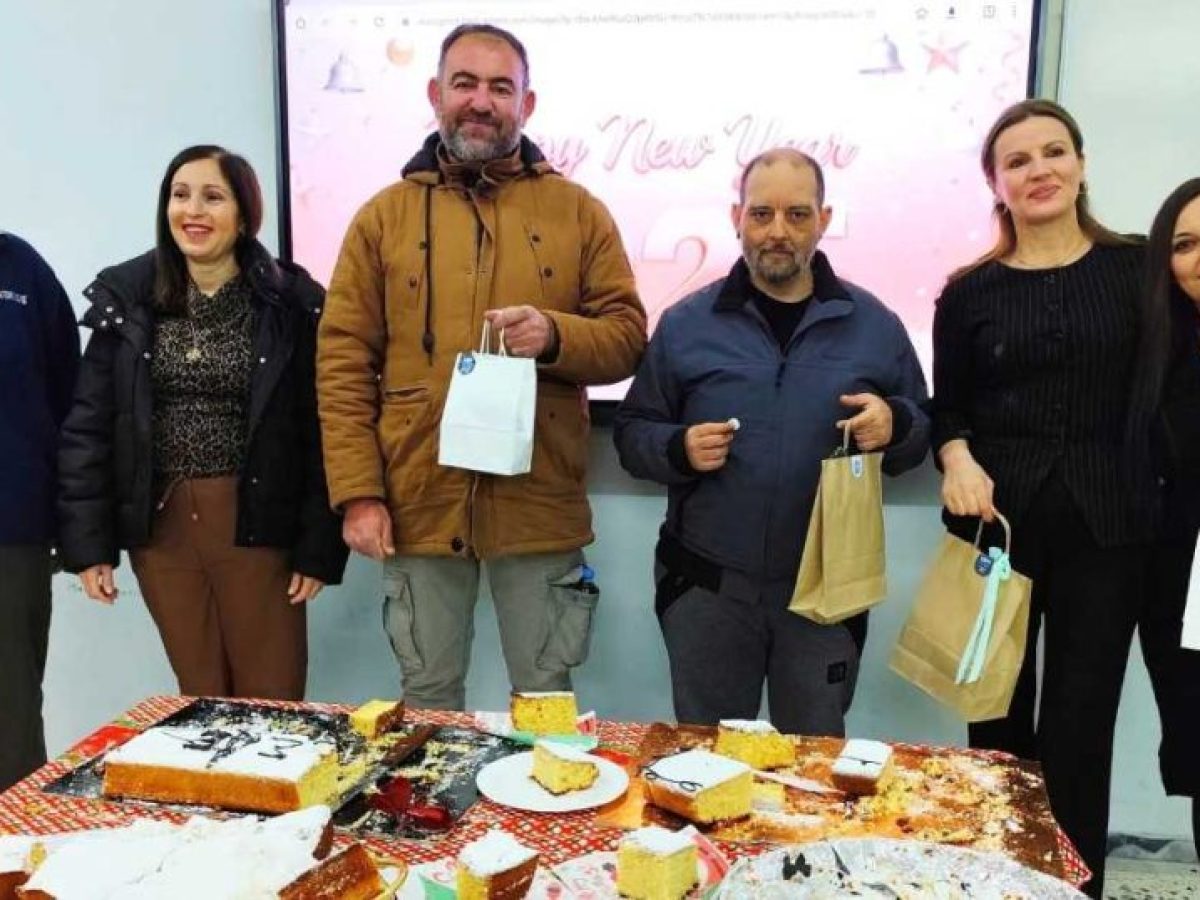 Το Σχολείο Δεύτερης Ευκαιρίας Ναυπλίου έκοψε τη βασιλόπιτα