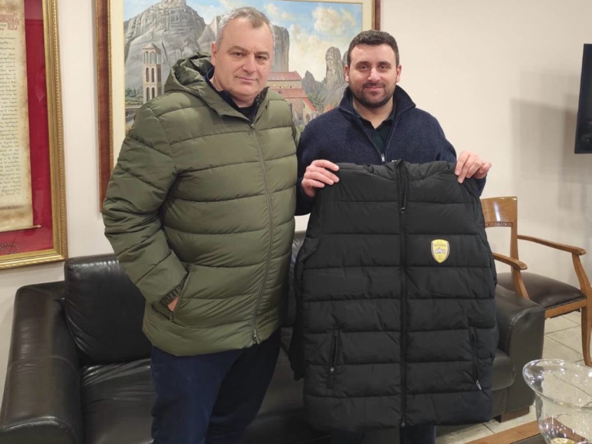 Το …νέο μπουφάν του Δημάρχου