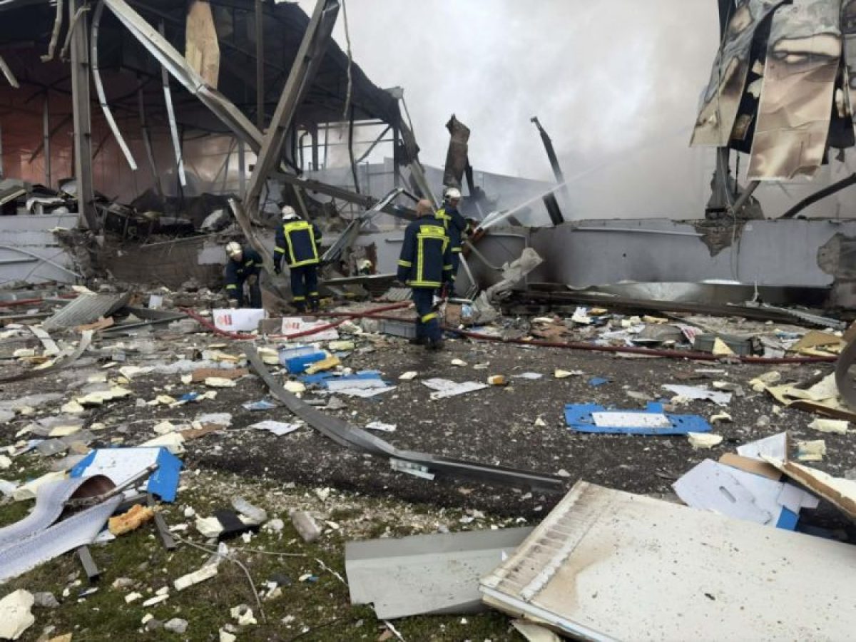 Τραγωδία στα Τρίκαλα: Έκρηξη και πυρκαγιά στο εργοστάσιο «Βιολάντα» – 3 νεκρές γυναίκες, 2 αγνοούμενες