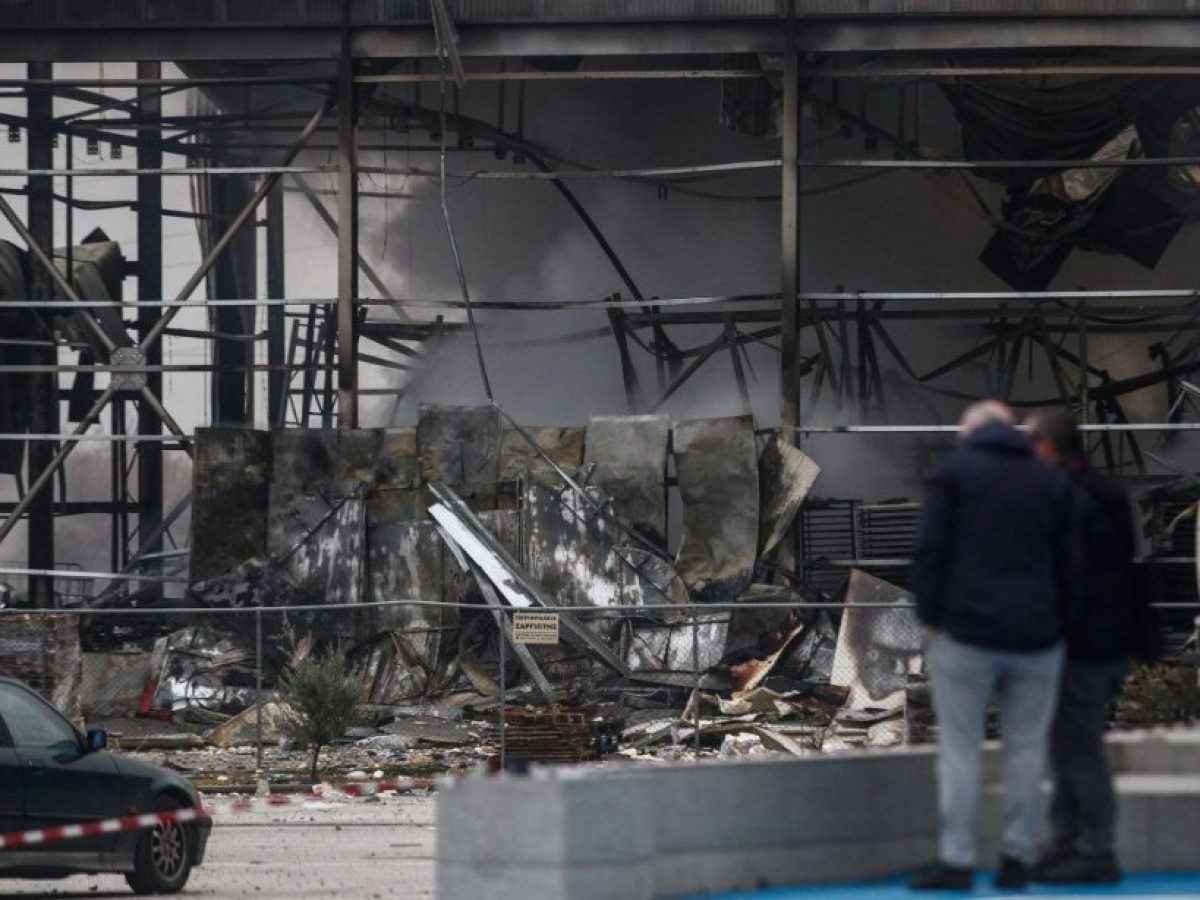 Τρίκαλα: Στον εισαγγελέα ο ιδιοκτήτης και στελέχη του εργοστασίου μετά τη φονική έκρηξη – Στο μικροσκόπιο διαρροή προπανίου