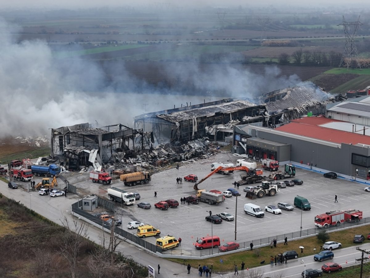 Τρίκαλα: Βίντεο-ντοκουμέντο από την έκρηξη στο εργοστάσιο «Βιολάντα»