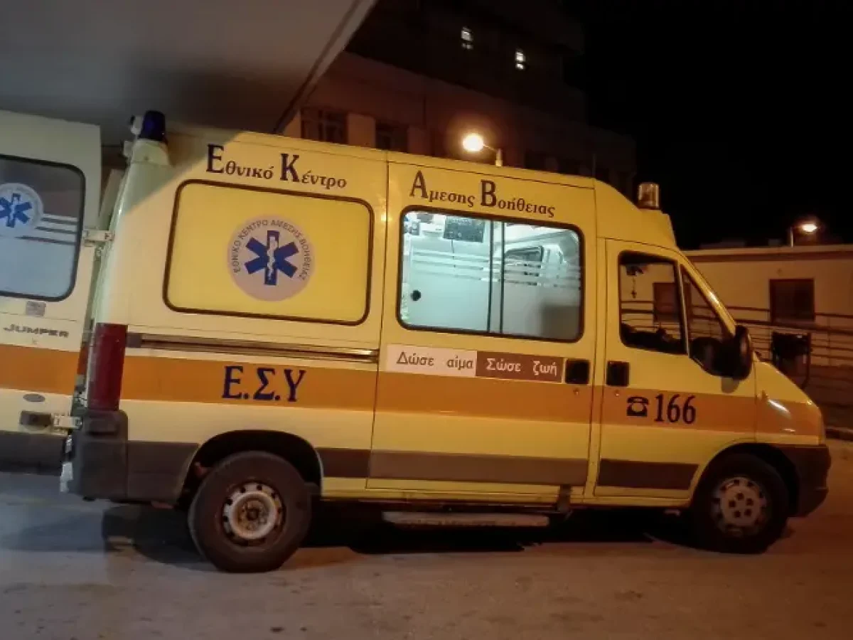 Τροχαίο ατύχημα στην οδό Καρδίτσης: Σύγκρουση ΙΧ με μηχανάκι