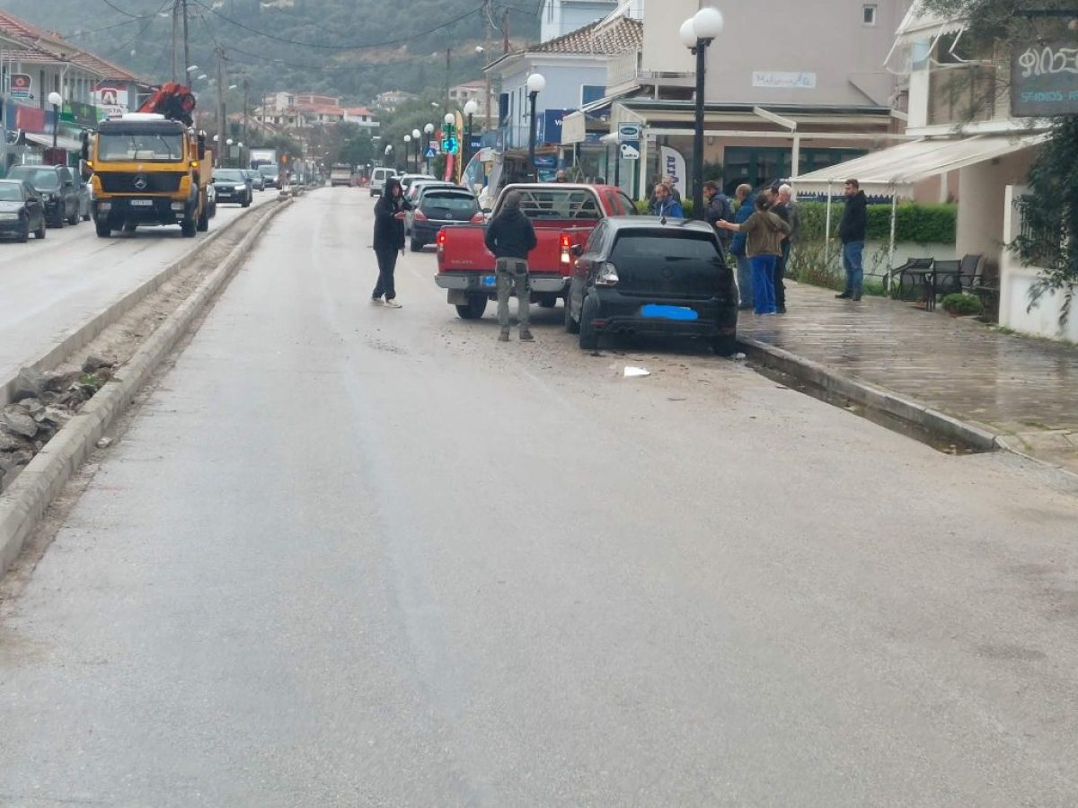 Τροχαίο με υλικές ζημιές στη Νικιάνα