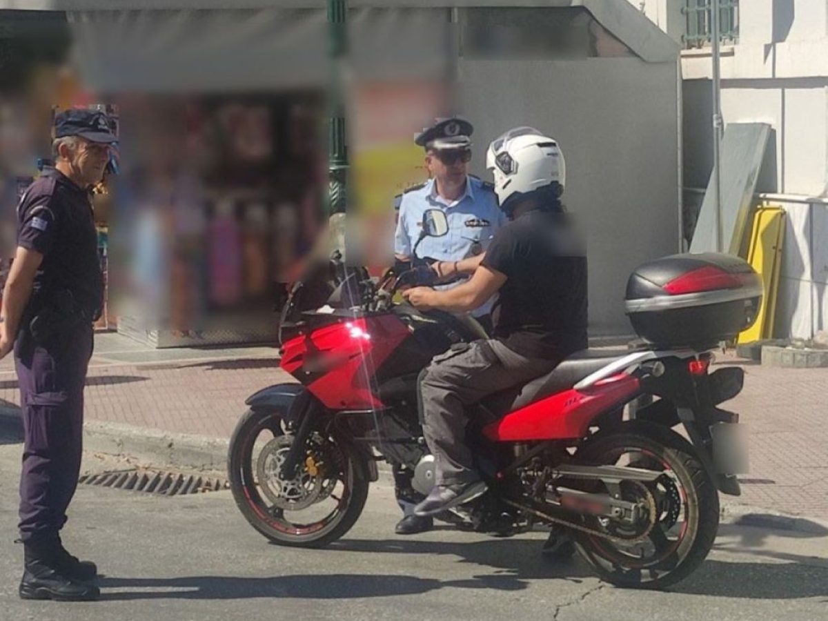 Τροχονομικοί έλεγχοι σε Ζάκυνθο και Κεφαλονιά: 302 παραβάσεις σε μία εβδομάδα