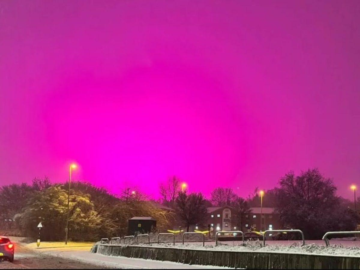 Βάφτηκε ροζ ο ουρανός της Αγγλίας – Μαγικές εικόνες από το Μπέρμιγχαμ
