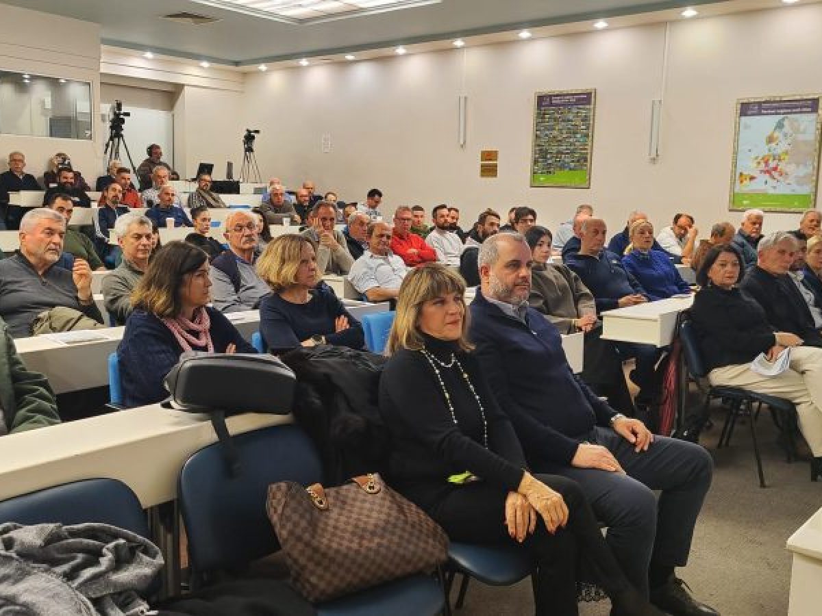 ΒΙΝΤΕΟ κ’ ΦΩΤΟ | Εσπερίδα για την καλλιέργεια του αβοκάντο στην Κρήτη