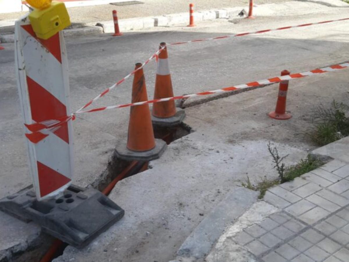 Βόλος: Πολίτες διαμαρτύρονται για δυσκολία πρόσβασης στα σπίτια τους λόγω έργων