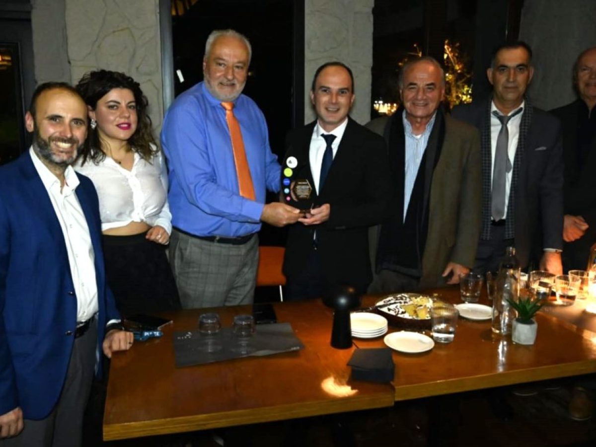 Βραβεύτηκε ο Λάμπρος Δημητρογιάννης από την  Ομοσπονδία Συλλόγων Αιγιαλείας