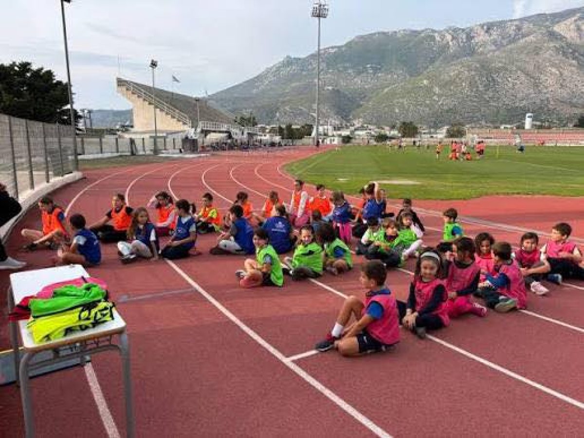 Ξεκίνησαν οι προπονήσεις του τμήματος στίβου του Α.Ο. Ποσειδών Λουτρακίου για τη νέα χρονιά