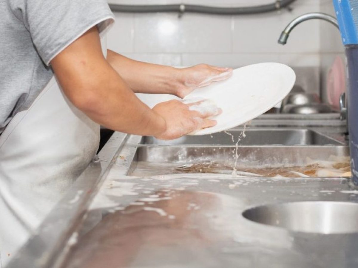 Ξενοδοχείο στο Τολό αναζητεί υπάλληλο λάντζας – βοηθό κουζίνας