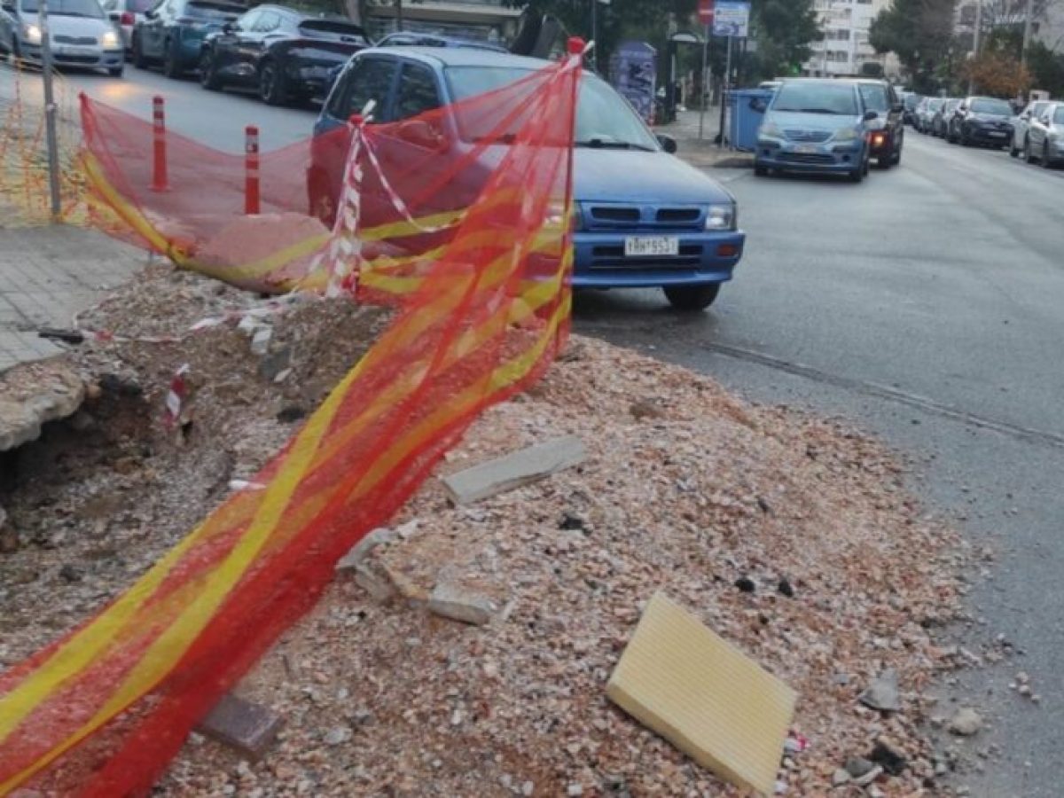 Ξέσπασμα Κονδύλη κατά της ΕΥΔΑΠ για το «ρημαδιό» στους δρόμους του Αλίμου