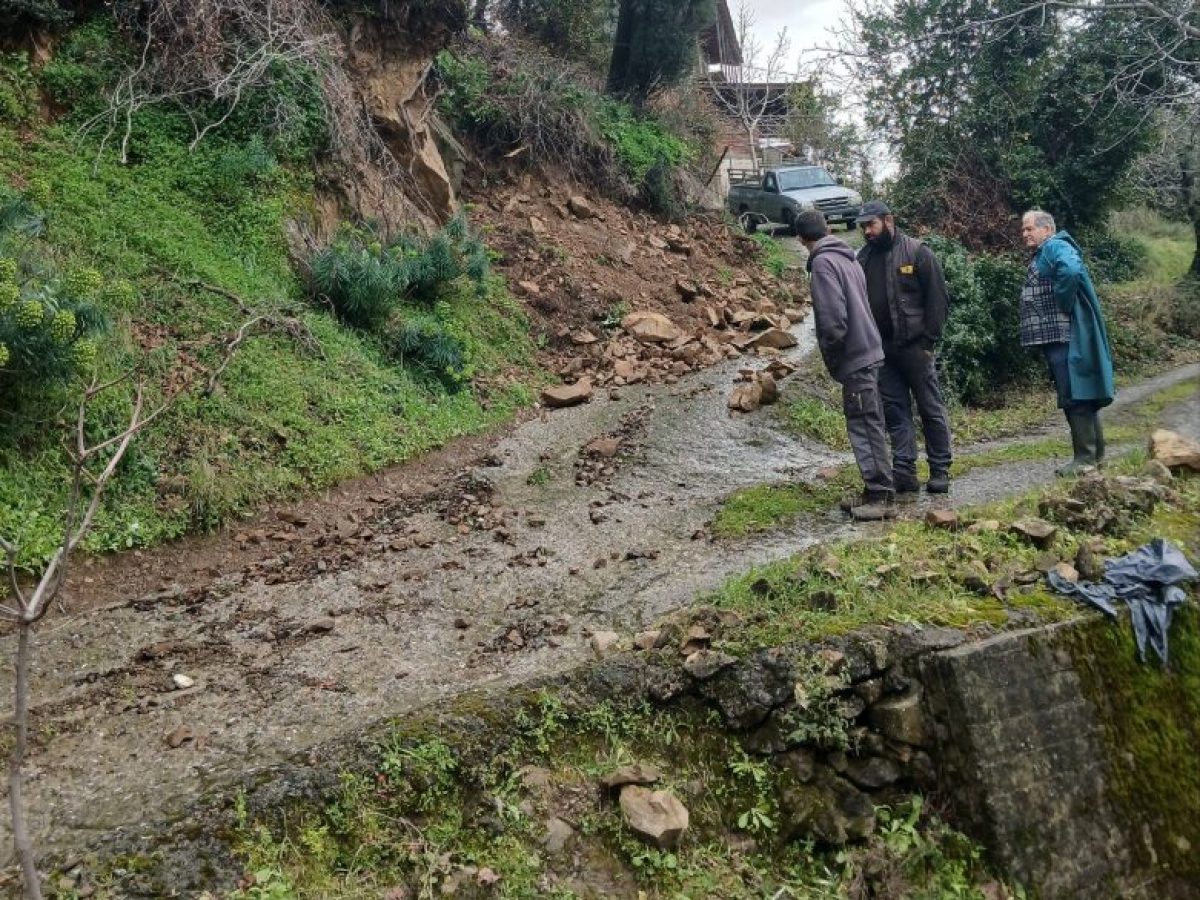 Ζημιές από την κακοκαιρία και στο Ελαιοχώρι-Κατολισθήσεις σε αγροτικούς δρόμους