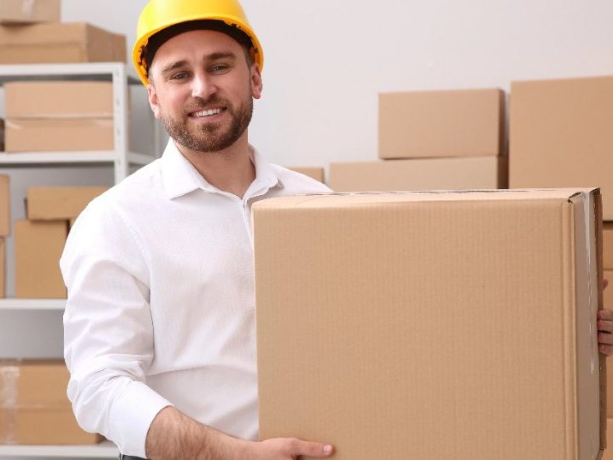 Ζητείται αποθηκάριος για μόνιμη απασχόληση στο Άργος