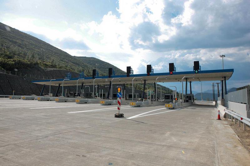 Άnesi-ke-tachitita-se-times…
