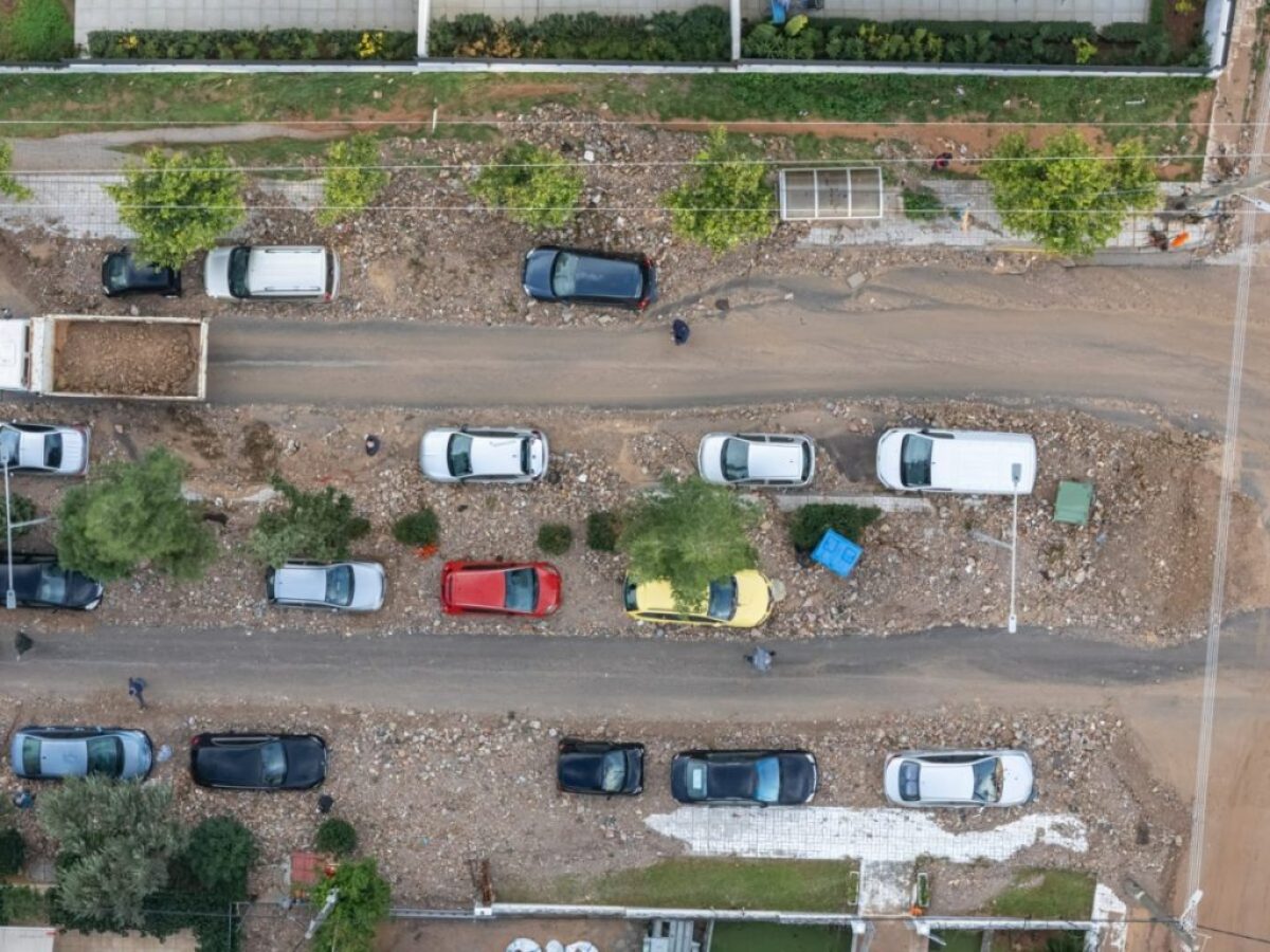 Άνω Γλυφάδα: Οι καταστροφές από ψηλά – Ο Λέκκας εξηγεί τον ρόλο του Υμηττού και της στερεοπαροχής (VIDEO)