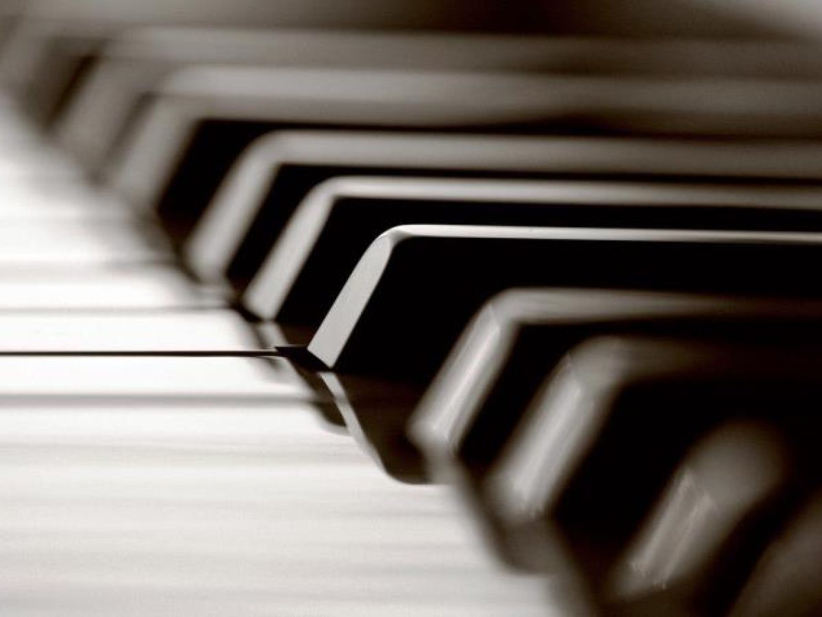 «Άστραψε» η Κρατική Ορχήστρα Αθηνών σε έργα Μπετόβεν και Μπραμς!