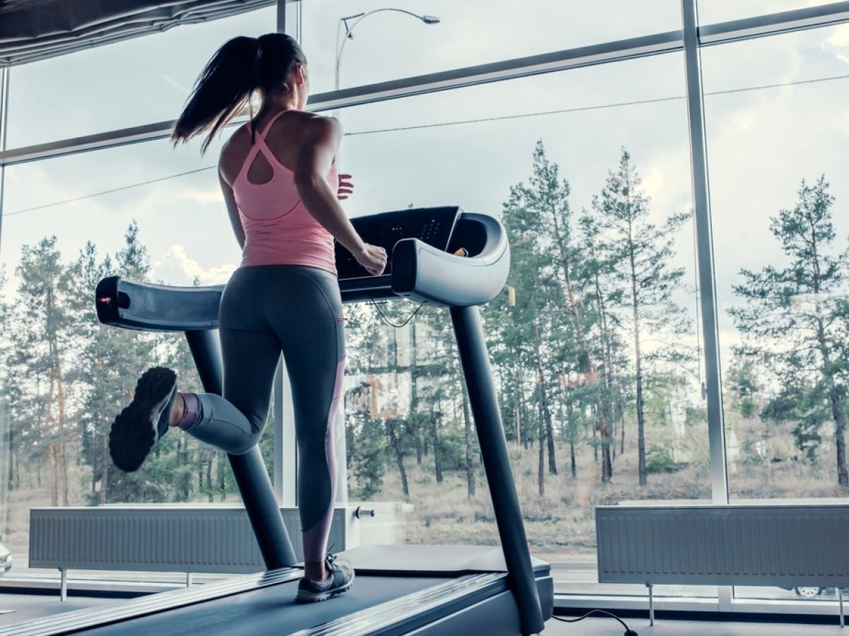 Αερόβια άσκηση και αδυνάτισμα: Ο απόλυτος οδηγός για να κάψεις λίπος χωρίς να «καείς»