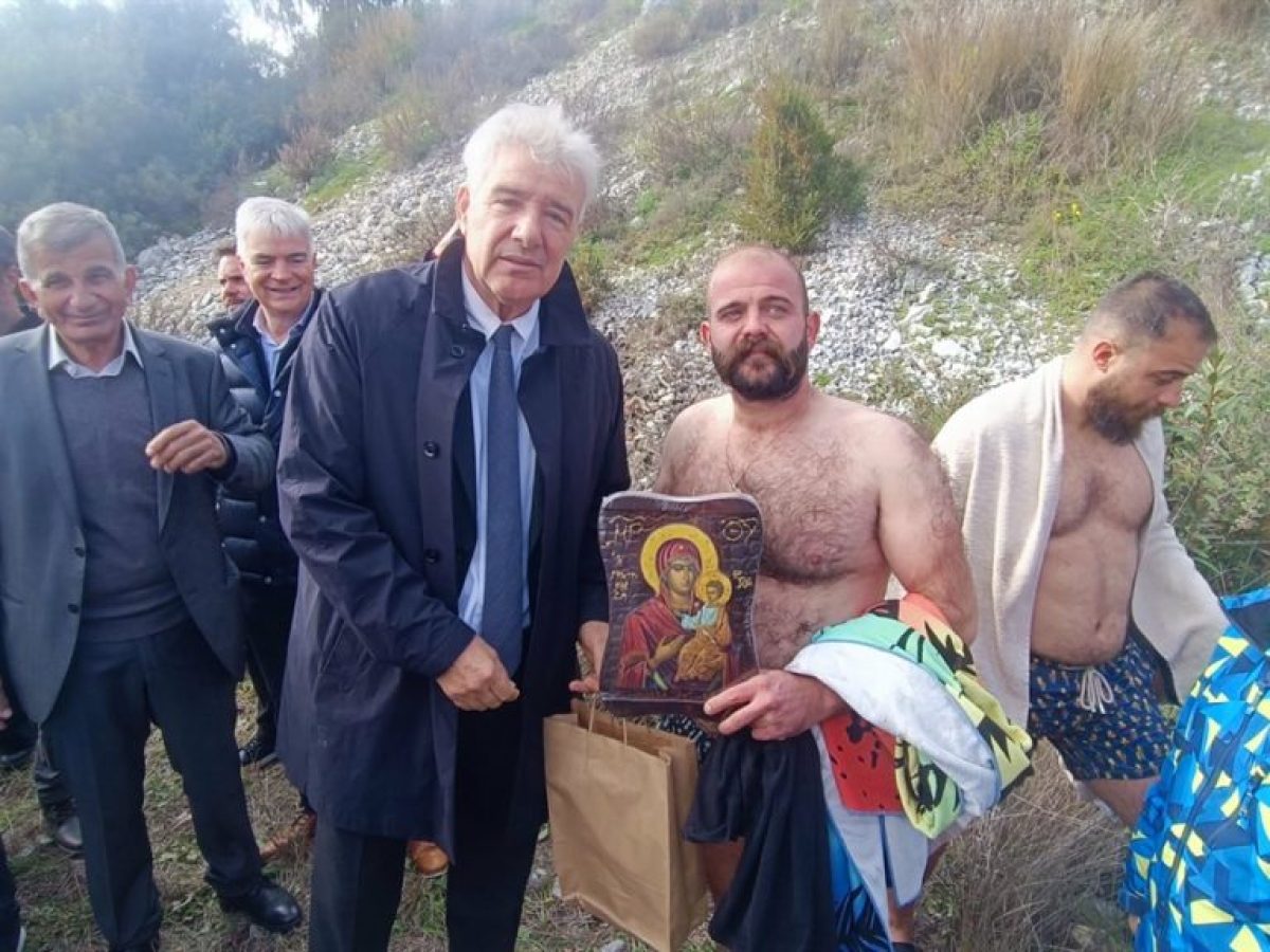 Αγιασμός των υδάτων στις κεντρικές υδροδοτικές εγκαταστάσεις του Οργανισμού Ανάπτυξης Κρήτης