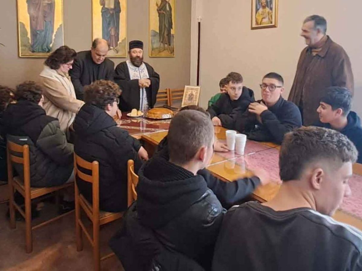 Αγρίνιο: Πνευματική συγκίνηση στην κοπή βασιλόπιτας των Κατηχητικών της Αγίας Παρασκευής