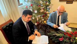 Αlieftiko-katafigio-neas-kiou-ipografi
