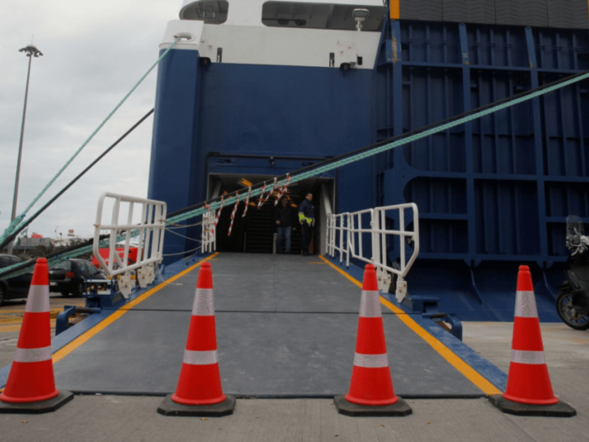 Αλλαγές στα δρομολόγια των πλοίων από Πειραιά προς Κυκλάδες στις 6/2 λόγω απεργίας