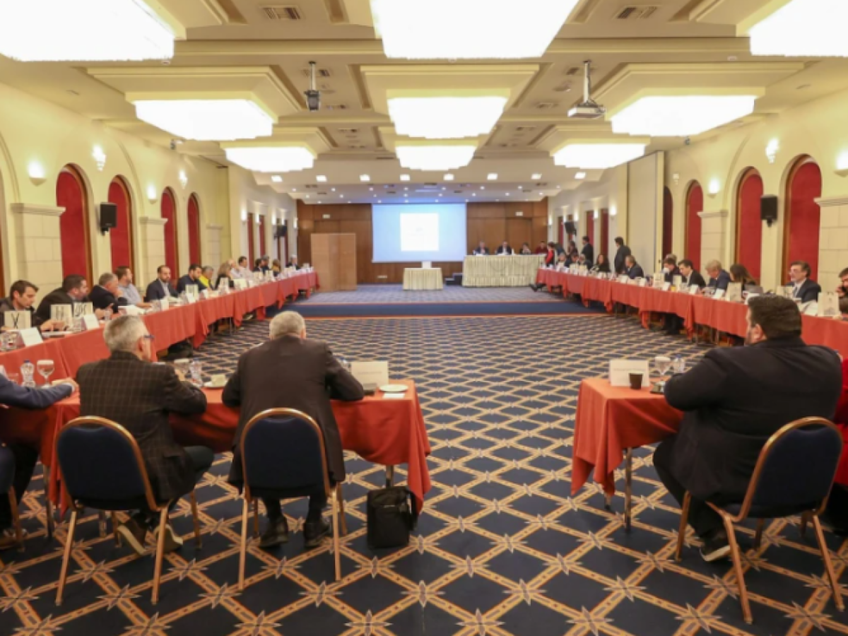 Ανανεώνεται η θητεία των θεματικών αντιπεριφερειαρχών – Νέα άμισθη αντιπεριφερειάρχης Παιδείας η Ε. Μαράκη – Μπελαδάκη