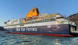 Αnektelesta-dromologia-gia-Blue-Star