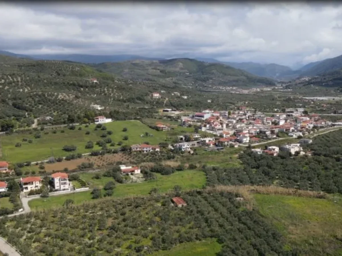 Ανεμοστρόβιλος σήκωσε στον αέρα ΙΧ, εικόνες τρόμου στο Γιαννιτσοχώρι Ηλείας, ΦΩΤΟ, ΒΙΝΤΕΟ