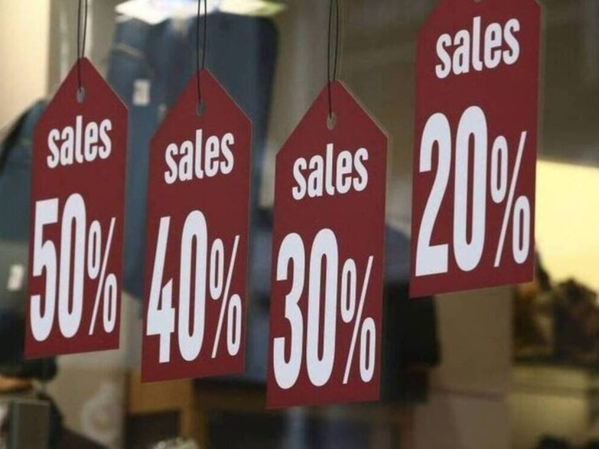 Ανοικτά τα καταστήματα τις επόμενες δύο Κυριακές