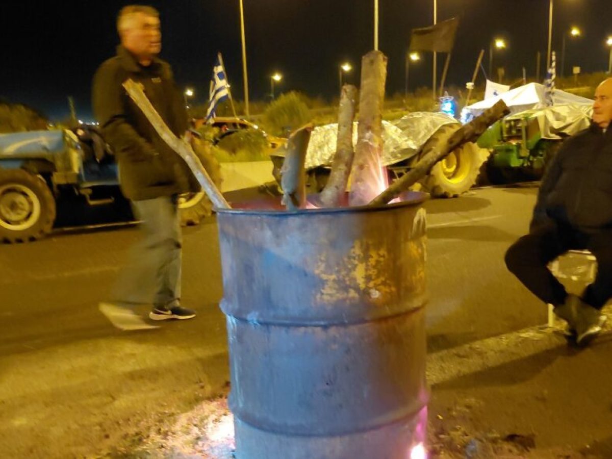 Ανυποχώρητοι οι αγρότες Μεσσηνίας: “Μια ακόμα κοροϊδία σε συσκευασία “στήριξης” με αναδιανομή των δικών μας χρημάτων”