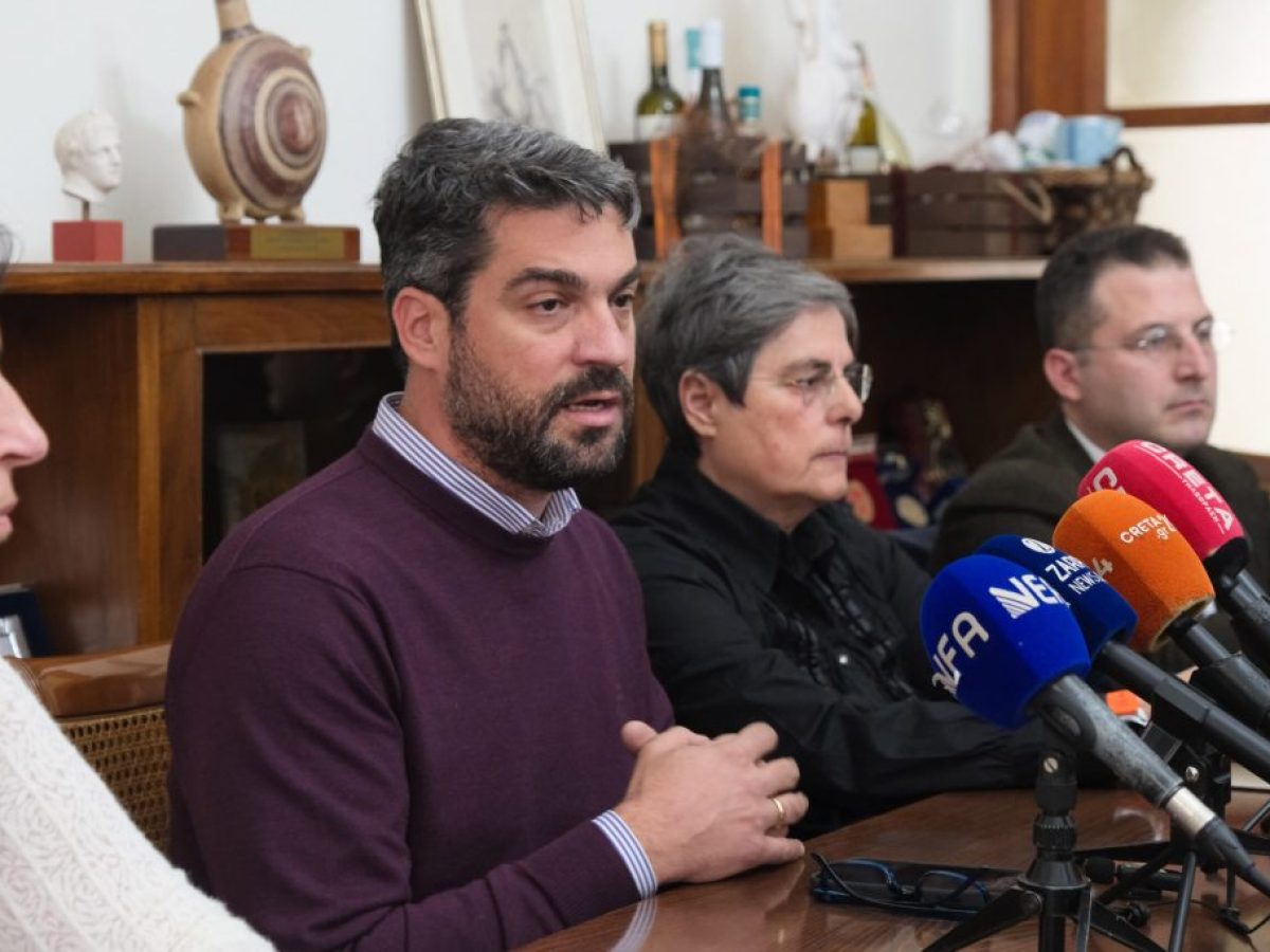 «Αόρατο, ασφαλές και αναγκαίο»: Η ΔΕΥΑΧ ανοίγει τα χαρτιά της για το αντλιοστάσιο στον Σταυρό με αναφορά σε 5 δικαστικές νίκες και προειδοποιήσεις για οικονομική ζημιά