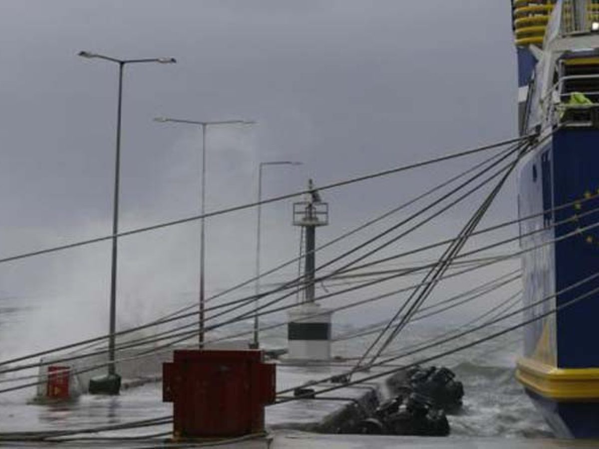 Απαγορευτικό απόπλου το Σάββατο (3/1) από το λιμάνι της Ραφήνας