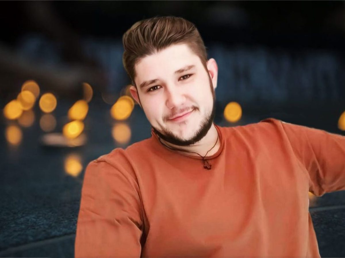 Απέραντη θλίψη στην Λάρισα που αποχαιρετά τον 32χρονο Κώστας που σκοτώθηκε σε τροχαίο